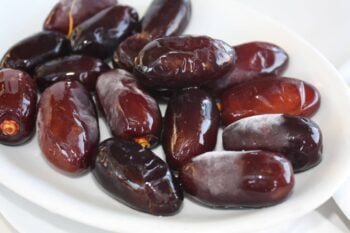 Fresh, ripe dates are juicy and sweet, with a crisp skin. Here are three easy, delicious fresh date recipes to help you enjoy the special qualities of this unique fruit.